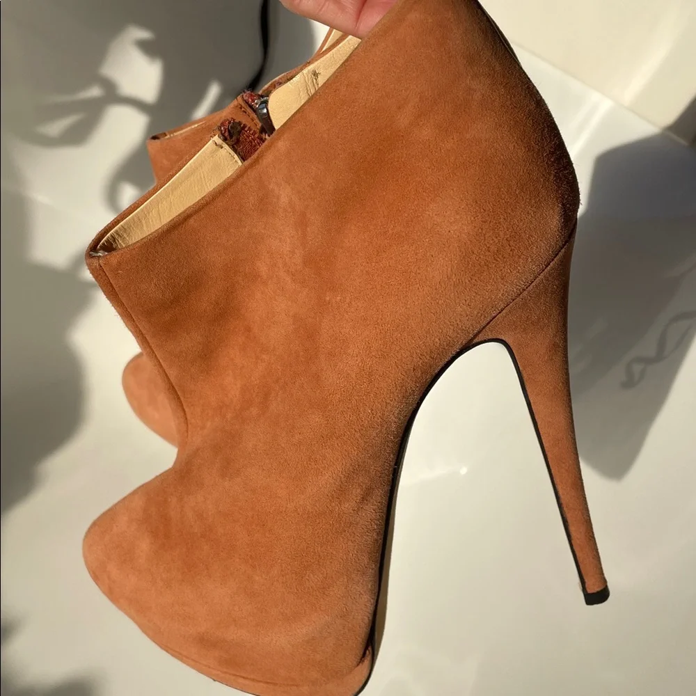 Giuseppe Zanotti High Heel Ankle Boots. Peach 🍑 size 37.5 37 1/2